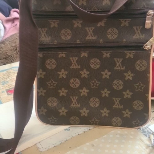 Women's crossbody bag brown like new