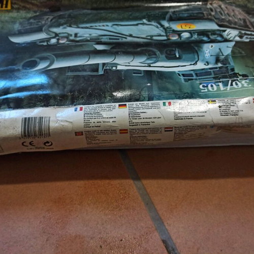 Heller AMX-30 1/35 model kit like new