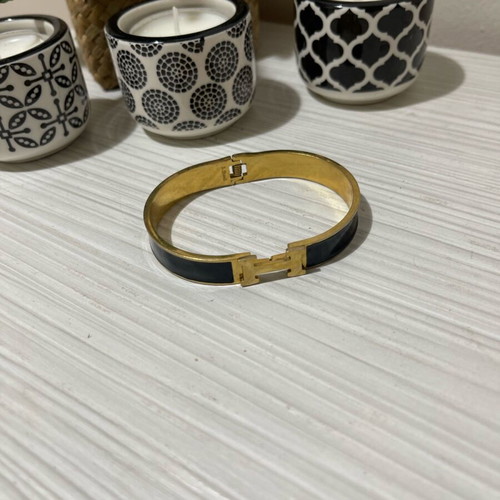 Steel bracelet like new with opening mechanism