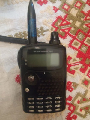 Kenwood THF7 two portable transceivers, like new