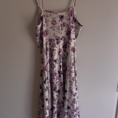 Floral midi dress Shein like new, XL-XXL, white with purple butterflies
