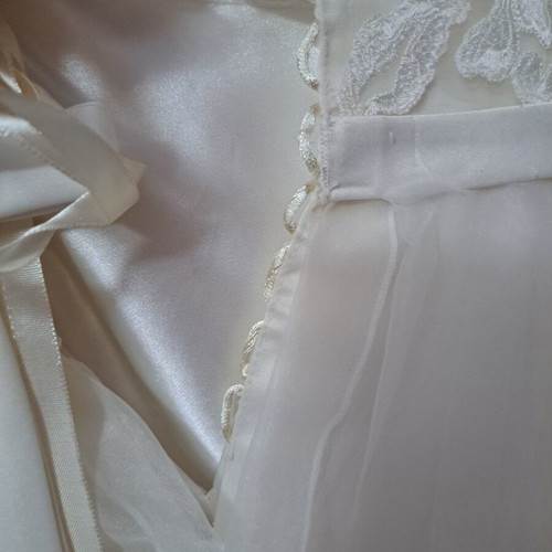 White flower girl dress like new