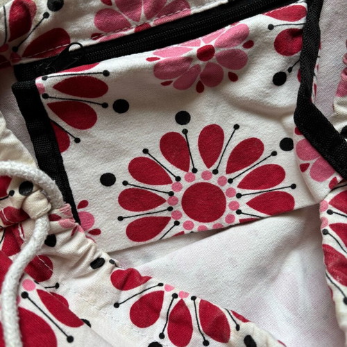 Drawstring backpack used with retro floral red flowers