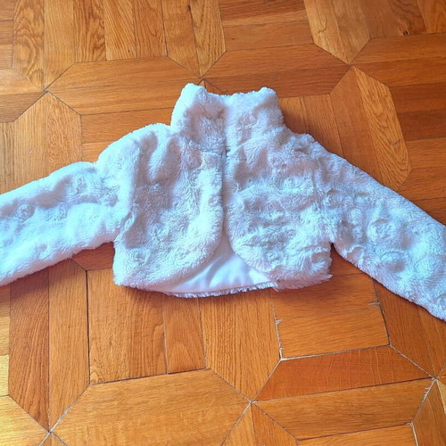 Fur bolero for girl 4 years like new, white
