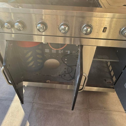 Mr Grill Me barbecue refurbished with hood and rotisserie