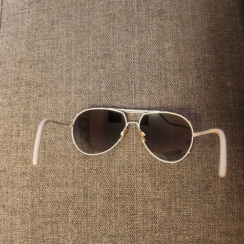 Dolce & Gabbana DG 2075 Aviator sunglasses like new, white