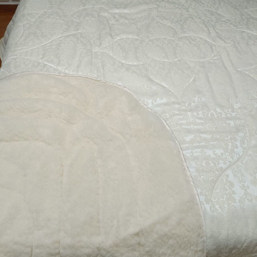 Bridal set quilt and cotton satin sheets new