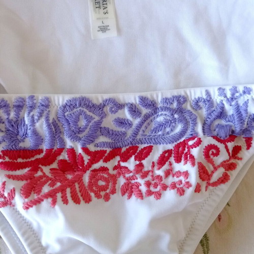 Victoria's Secret bikini bottom λευκό με κέντημα, καινούργιο, μέγεθος Large