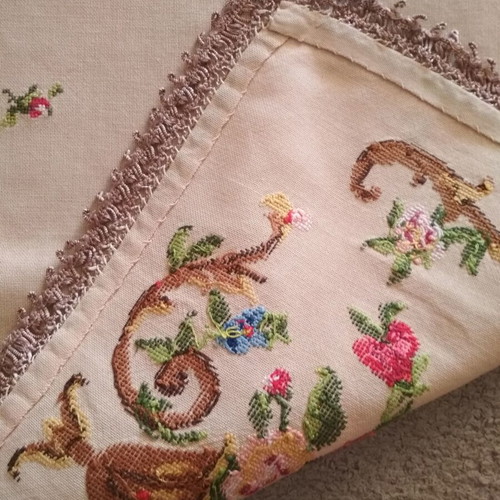 Set of 2 vintage embroidered table runners used