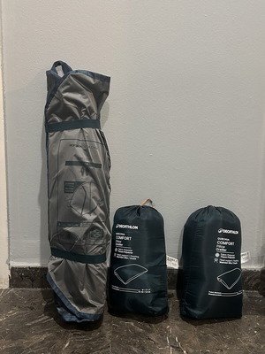 Quechua tent for 2 people with 2 pillows