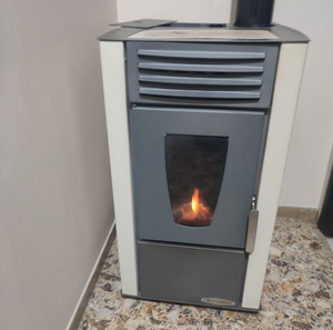 ΣΌΜΠΑ ΠΕΤΡΕΛΑΊΟΥ