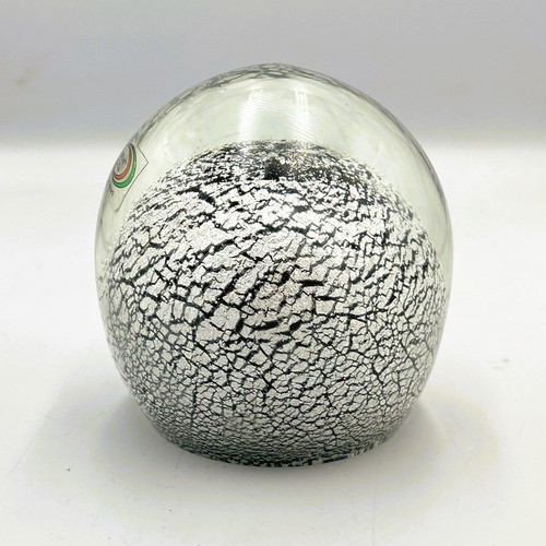 Collectible Murano Vetrarti Paperweight handmade glass sphere like new
