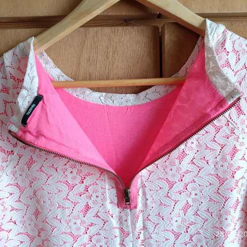 Tezenis summer dress with white lace and fuchsia lining used