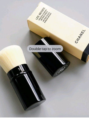 Chanel brush new in box with cap