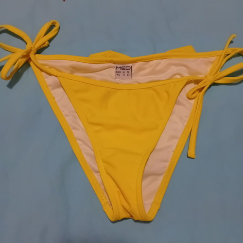 Yellow bikini like new, size medium