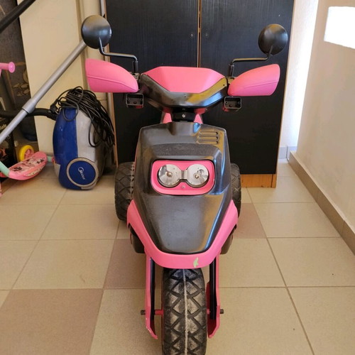 Electric Scooter Bike like new, suitable for ages 3 to 5+