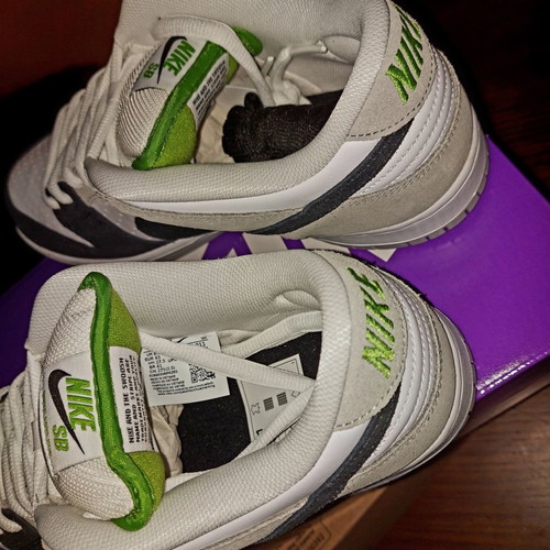 Nike SB Dunk Low Pro "Chlorophyll" new, size 43