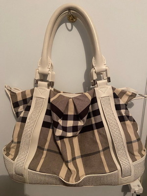 Burberry original bag like new, fabric with leather