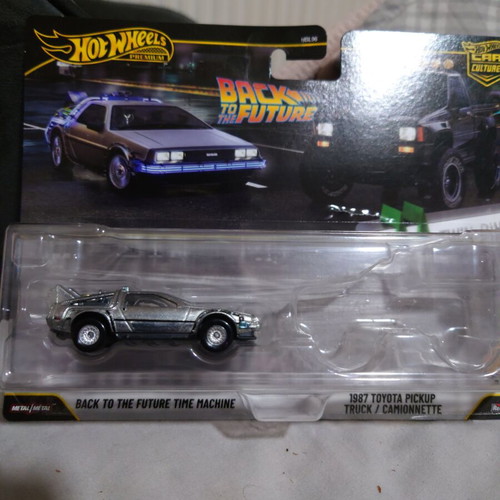 Hot Wheels Back to the Future Time Machine new