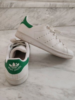 Детски обувки Adidas Stan Smith като нови, размер 36
