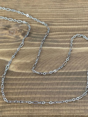 Steel chain 46cm like new, silver color