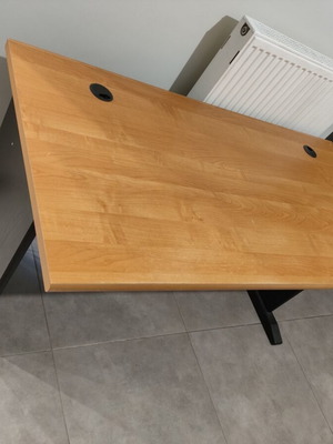 Large melamine desk 145x74x74 cm, 2.8 cm thick