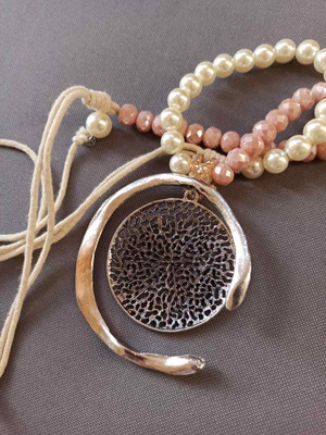 Boho necklace like new with adjustable clasp and meteorite-inspired pendant
