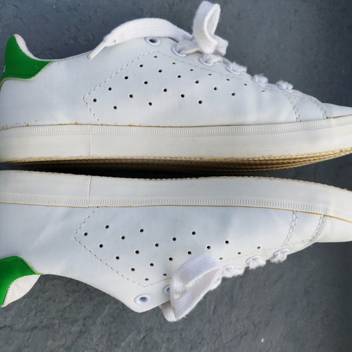 Lumberjack women's athletic shoes used, white with green detail, size 38