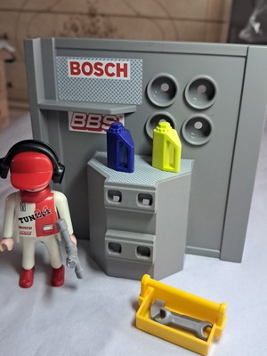 Playmobil Bosch mechanic set like new