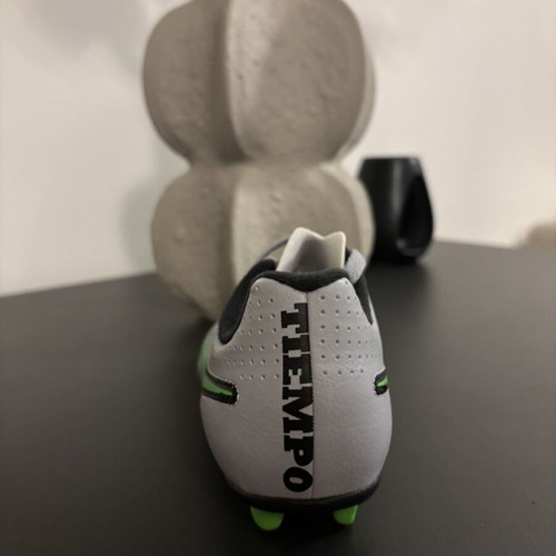 Nike Kids' Soccer Shoes size 28.5 new, gray