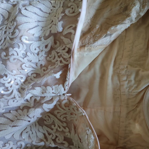 Wedding dress like new, beige, size M, mermaid style with sequins