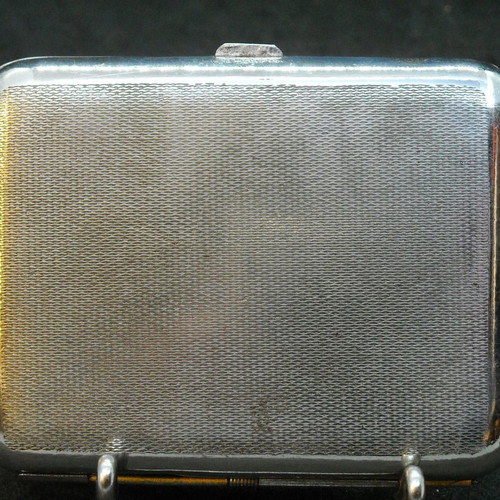 Cigarette case with geometric design in nickel-plated bronze used