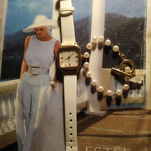 Watch and bracelet set like new, white, women's