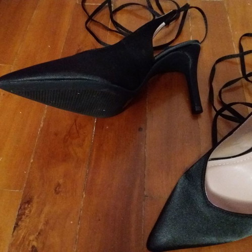 Satin pumps new size 37 black with ankle ties