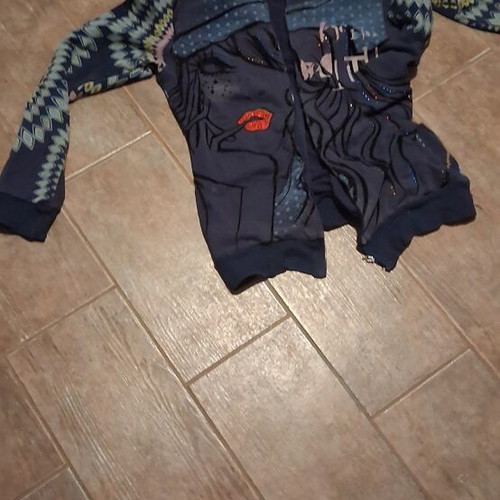 Children's purple jacket, size S, ages 8-10