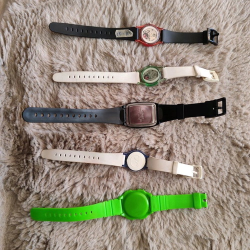 Vintage 80s watches pack from old store, not working
