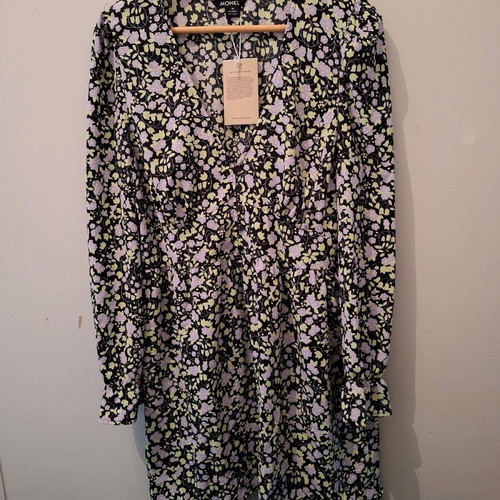 Monki dress new with floral pattern, size 36