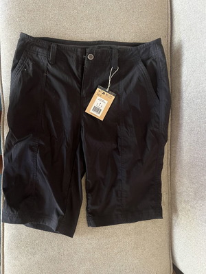 Royal Robbins Discovery III Bermuda women's shorts, black, size 8