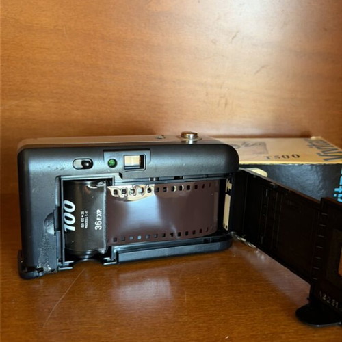 Vivitar T500 35mm Film Camera used with Built-in Flash