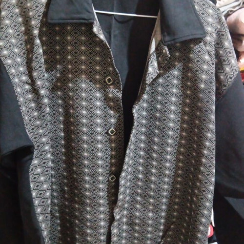 Shirt with Long Sleeve like new, black and gray, size L