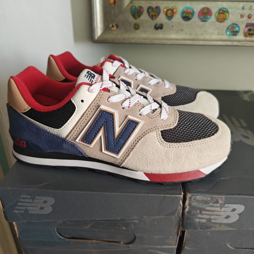 New Balance 574 sneakers size 37 new beige with blue and red details
