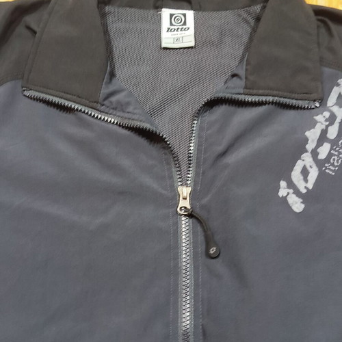 Lotto windbreaker jacket XL, black and grey, Italian sport design