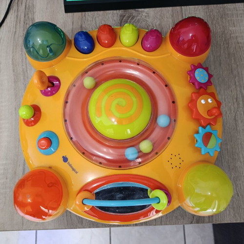 ItsImagical double-sided interactive activity center