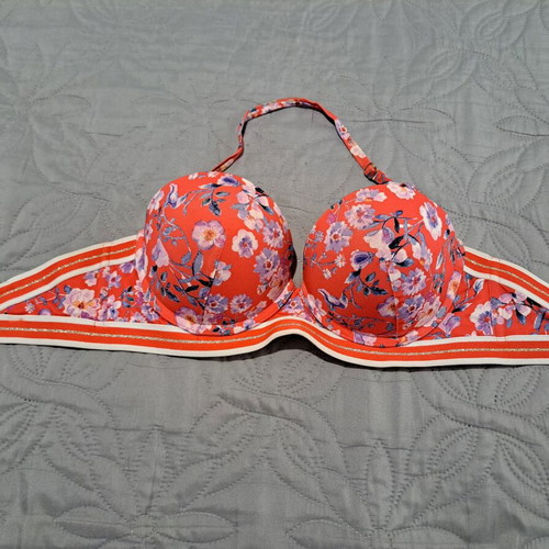 Balconette bikini top with super push-up support No S like new, red multicolor