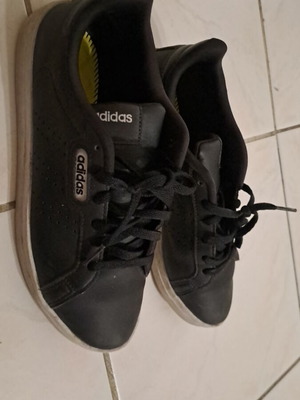 Adidas women's sneakers size 38, black