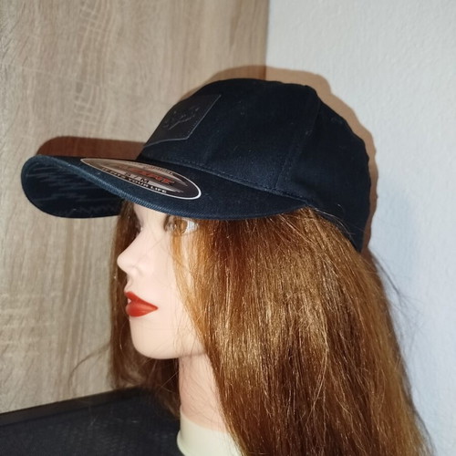 Fox cap new small/medium black with flexfit