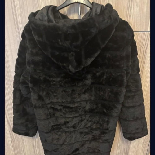 Synthetic women's fur coat like new, black, one size by Silia D
