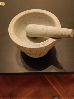 Jamie Oliver Granite Mortar and Pestle like new, small 18cm