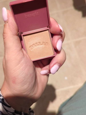 Benefit пудра за лице Dusty Rose нова