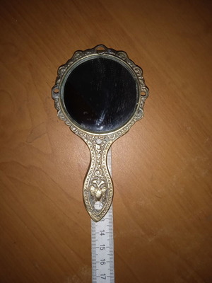 Antique hand mirror used with shell design, 13 centimeters